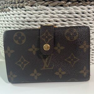 Louis Vuitton Monogram Kisslock Wallet